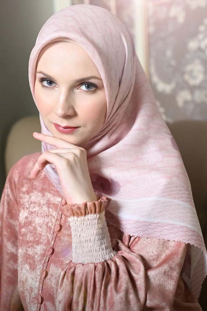 SWEET BOUGENVILLE PINK SCARF