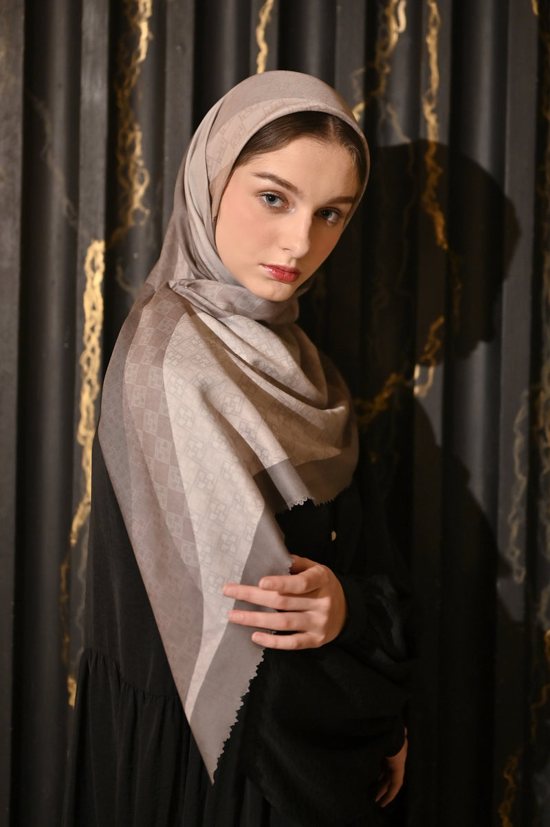 WAVE GREY SCARF