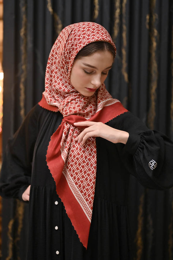 SIMPLY RED SCARF