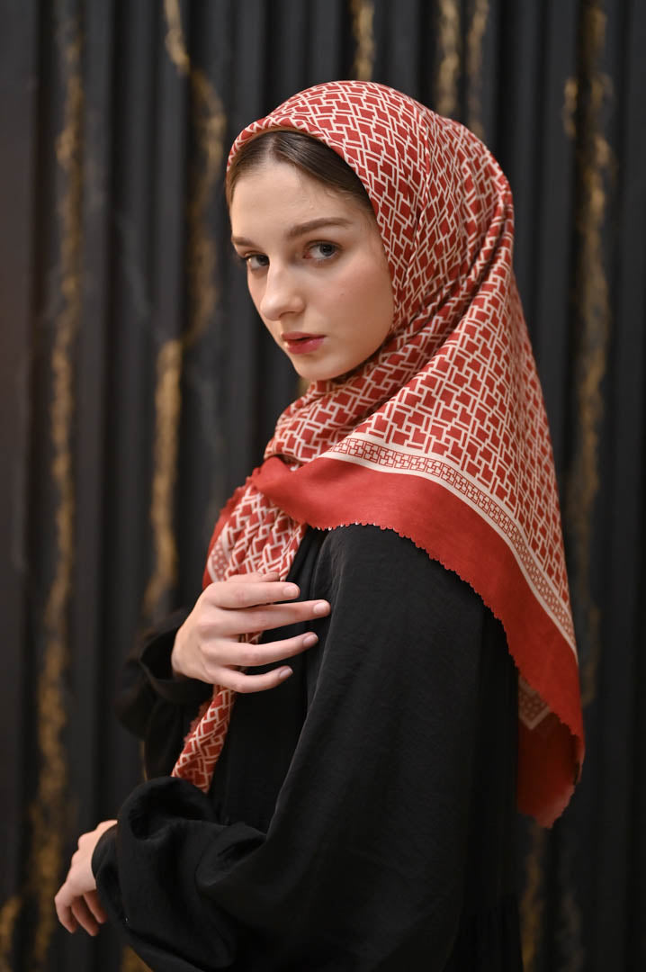 SIMPLY RED SCARF