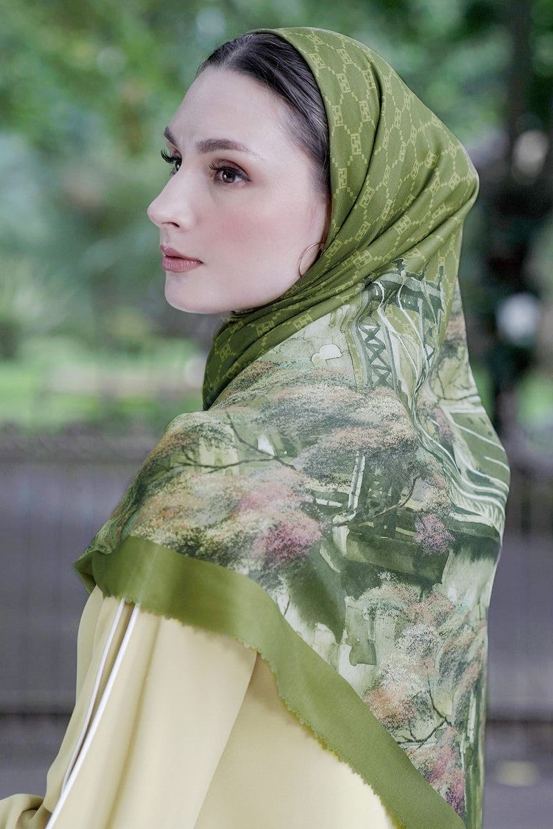 CITY OF LOVE GREEN SCARF